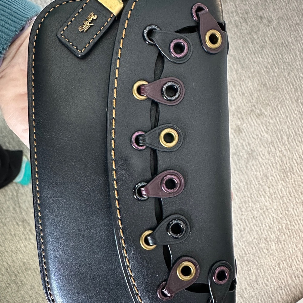 SOLD Coach 1941 Clutch